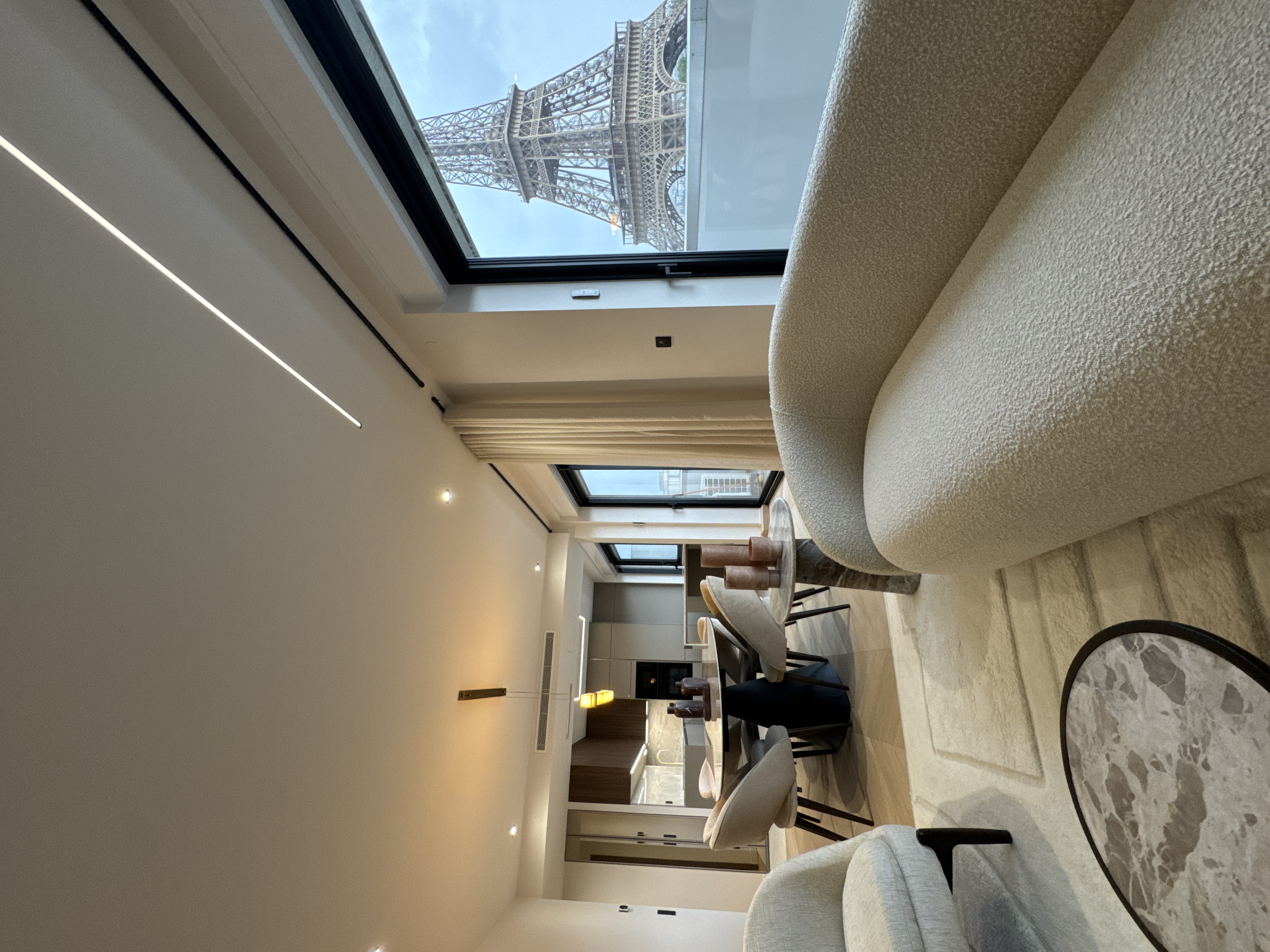 22-11 · living room, view 6