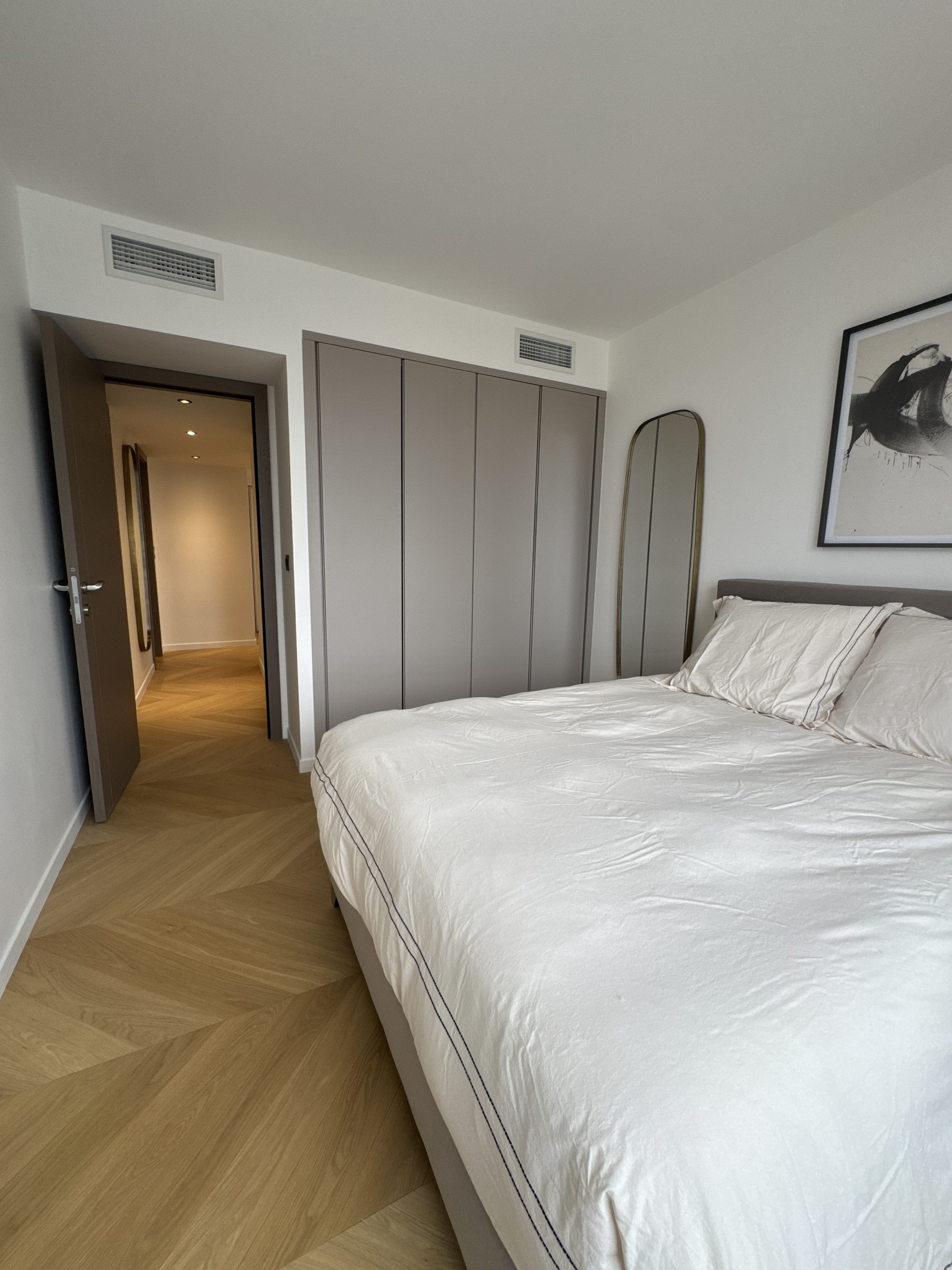 35-17 · bedroom, view 1 bis