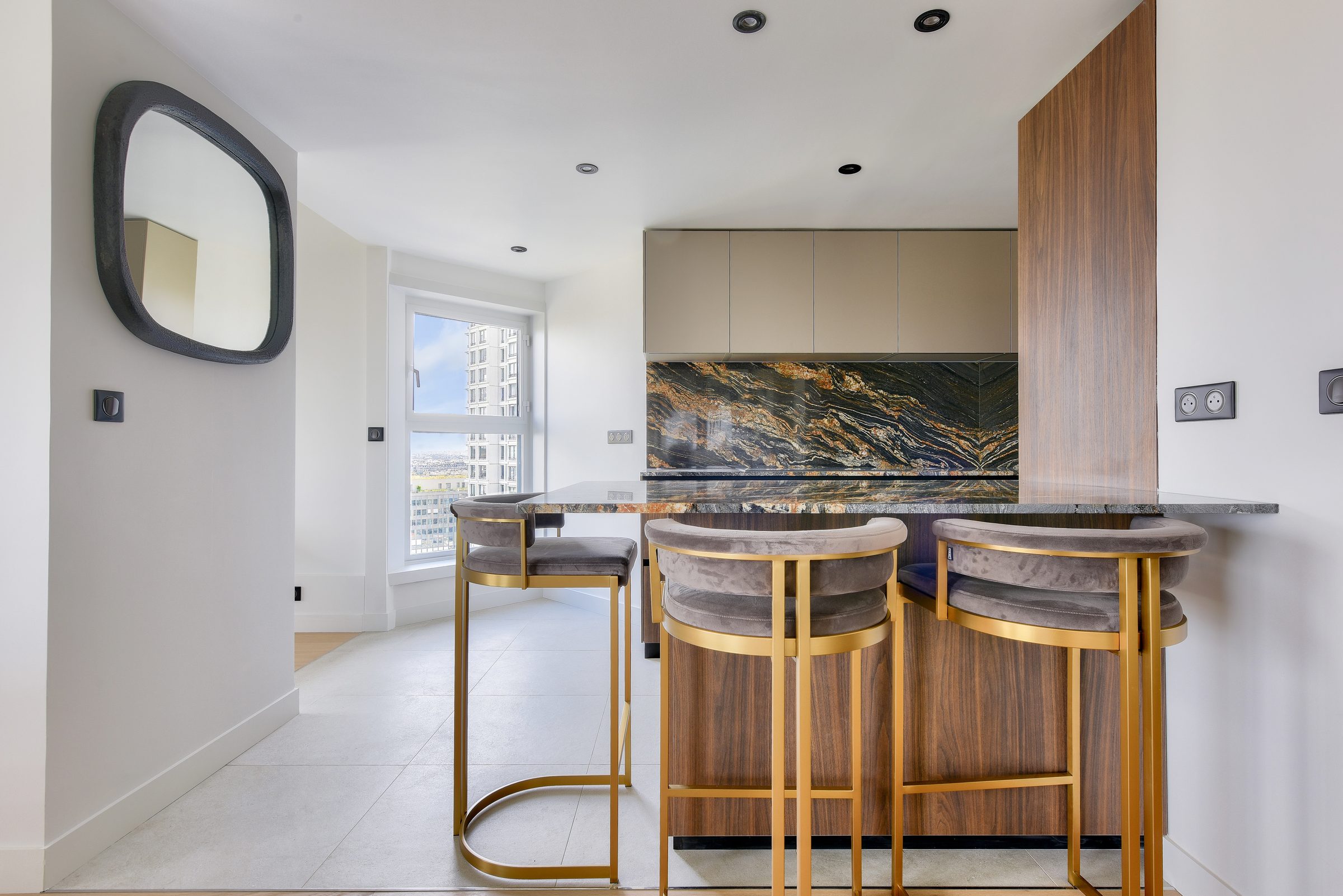 57-25 · cuisine, vue 4